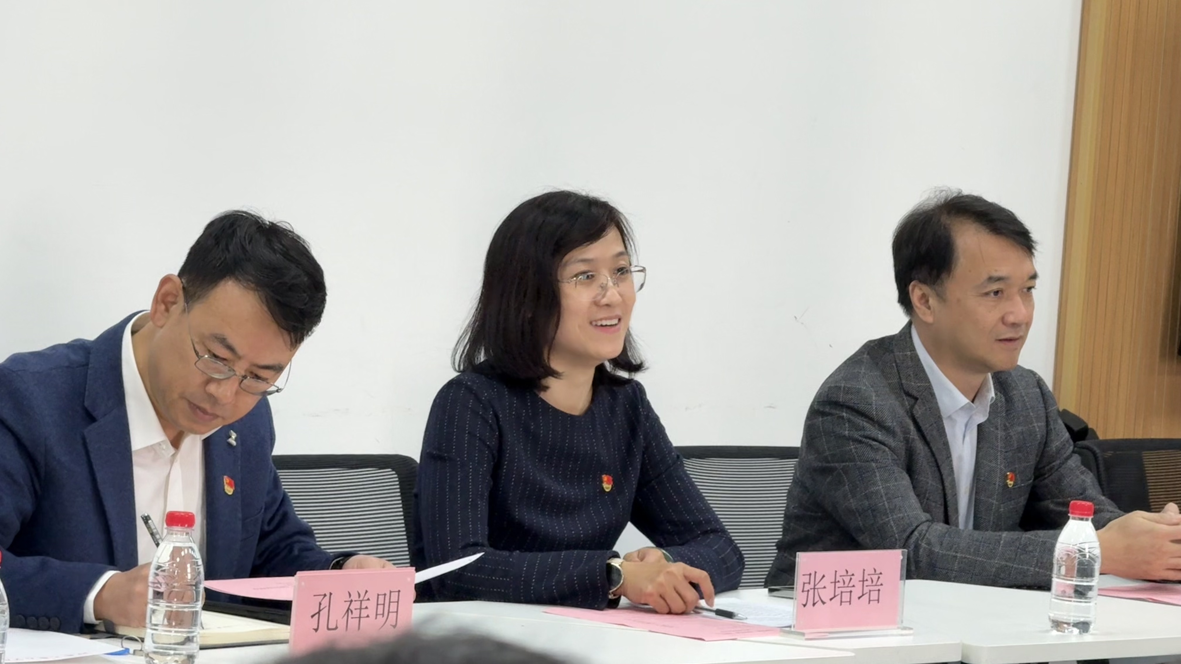 理学院领导代表.jpg